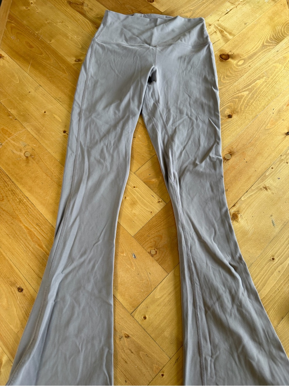 Lululemon Size 6 TALL High Waisted Groove Pants